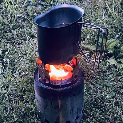 キャンプ🏕や登山🥾に行きたくなるような写真
海川山での遊びや、火に関する道具🔥の事など
興味のあるツイートは無言フォローさせて
いただいています
#キャンプ飯の研究
#キャンプ道具の研究