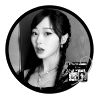 𒆜 jiel(@cslothes) 's Twitter Profile Photo