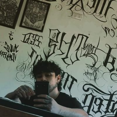 iPainMatt's profile picture. Un Mexa a medio Fraser Valley
VFS ACA 13
Illustrator/Concept Artist

I like a lot of art, animals and memes.