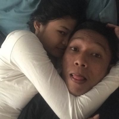 glhardnsy4's profile picture. -