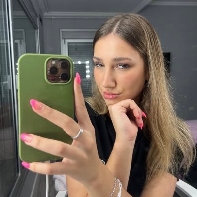 vicky_alemany's profile picture. ig:vicky.alemany ✨