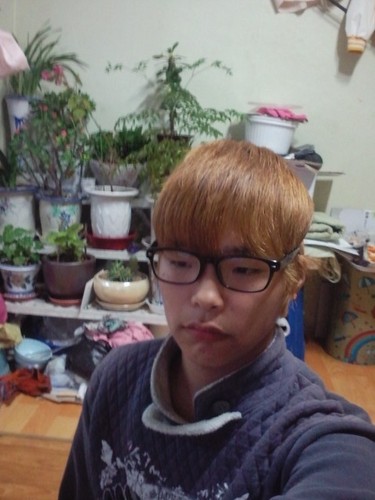 안녕하세요.....^^;;전 부산살있는 한 청년 입니다...^^;;
