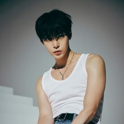 1uvNaYuta's profile picture. she/her | for ilichil, dreamies, & weishenv 💚