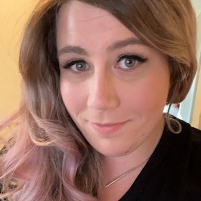 Software developer! Gamer! Part time streamer on https://t.co/yyuk9jLL8S! Magic: The Gathering enthusiast, World of Warcraft lover! Cat mom! Pronouns: She/Her