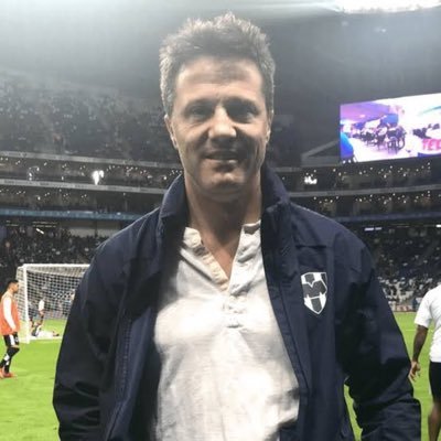 Director Deportivo de Rayados Diplomados de gestión deportiva en el Conalep y el Insuco