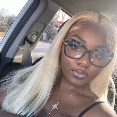 1niiyaa's profile picture. 