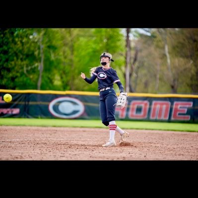 Softball🥎 CT Thunder 16/18 u Select /Cheshire High School 2026 / Pitcher and Outfielder: 58 mph #33