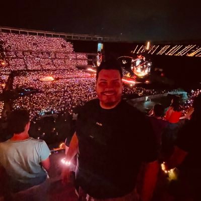 Abogado. PASION: Mi familia y Olimpia. Tengo fe en Cristo