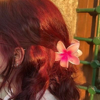 enpeudecu's profile picture. 