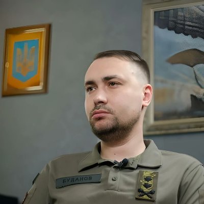 Teacher. History grad student. Genocide and mass violence. Veteran. He/ him #BlackLivesMatter Слава Україні! Путін — хуйло! Donate https://t.co/U4ELwRqJfF