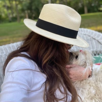 Hi_ItsJayne's profile picture. Child Of God-Moral Courage, Adult Woman, Wife, BoyMom, Glamma, FurMomma, Blonde On The Inside, Common-Sensicle, Bless Ur Heart. “That Sounds Like A U Issue” ✌❤