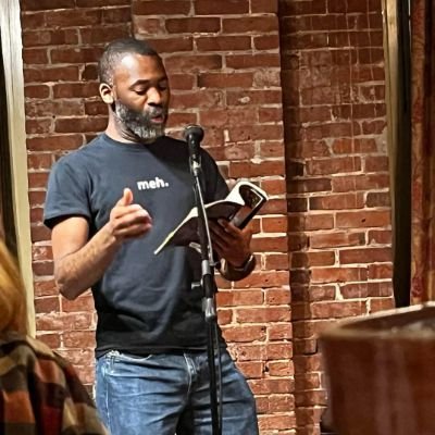 Poet |HS Teacher |EIC @theweightj asst poetry ed @riseupreview |🆕@solsticelitmag @WorcesterReview @DecolonialP @vitapoetica @3ElementsReview @harbor_review