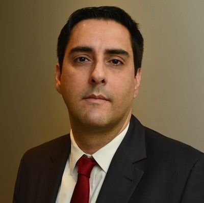 Advogado e professor de Direito Digital. Diretor de Inovação e Ensino da Smart3.