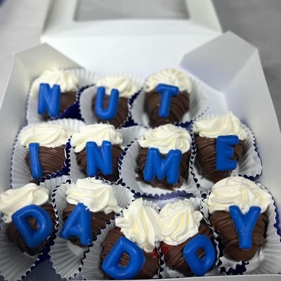 romero_yariel's profile picture. Just a collector of freaky sh*t || he/him ||