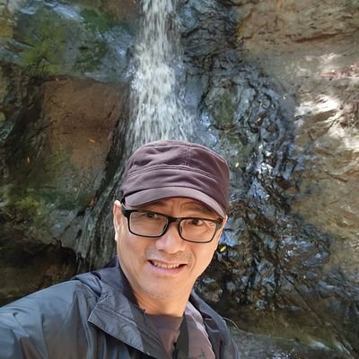 以求真为任,聆听敬拜浩瀚深空。Respecting the situation of low civilized China, #MAGA, listening and worshipping the vast DeepSpace,Imprisoned in 1989 and 2001 in China