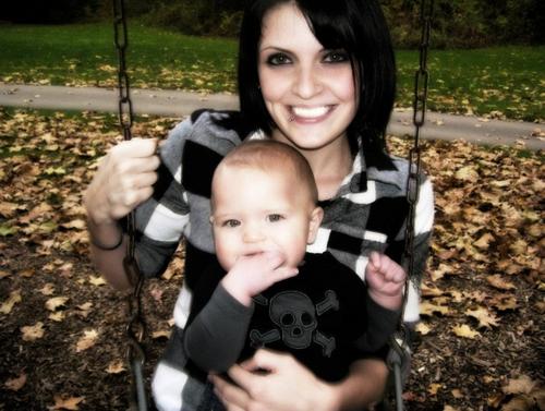 kellymariarends's profile picture. 