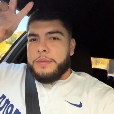 Perreo y Pisces professional | he/him | 25 | csuf alum