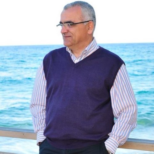 Kimya Profesörü. Doğu Akdeniz Üiversitesi, Professor of Chemistry at Eastern Mediterranean University