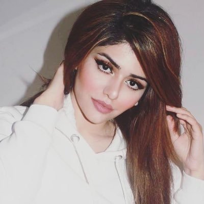 meladyesha's profile picture. Online educator 👩‍🏫 Self development, Life coach & money mindset makeover coach 📚💰