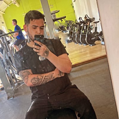 Previously @Cguestcpfc Chef/Music Engineer SE25❤️💙