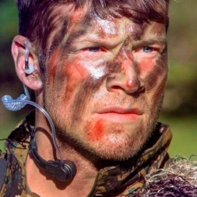 Fictional Film Character 💥SNIPER
Of True Grit ( Facebook)
This acct is followed by the real Brandon Beckett aka @CollinsChadM