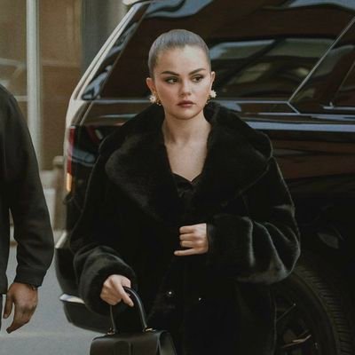 zahrahosseini92's profile picture. selenator ✨
revival stan 🦥
