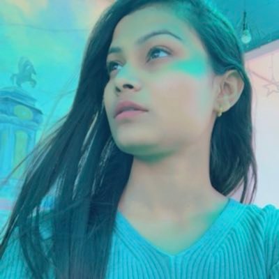 AsthaChopraa's profile picture. Finding beauty in simplicity♥️ | Dedicated to personal growth and self-improvement🌱