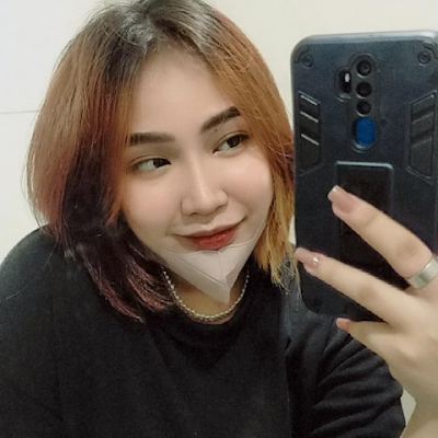 KmbrlyAcrs's profile picture. 