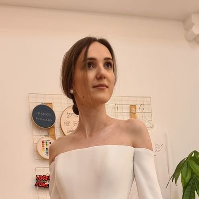 UK-trained Romanian Music Therapist | Teacher |
Promovez muzicoterapia în România.
