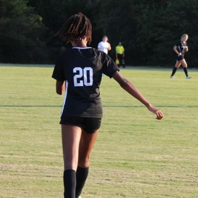 East Hamilton 2025|🌟4.00 GPA| Center Forward/Wing/Attacking Midfielder|EHHS Varsity|🌟All District Team 2022|CFC 06 Girls Navy- phone#423-413-5013