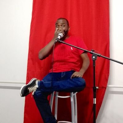 Biólogo,Professor,Jogador/Mestre de Rpg e Nerd assumido e host do Covil do Dragão Podcast!