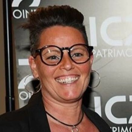 Love music, wine & champagne, cooking, travel, party, snowboard, waterski.
P!nk fan since +20y
Proud Mum #lgbt #loveislove
Insta @mamzellebulles