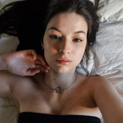 Elynea_ Profile Picture