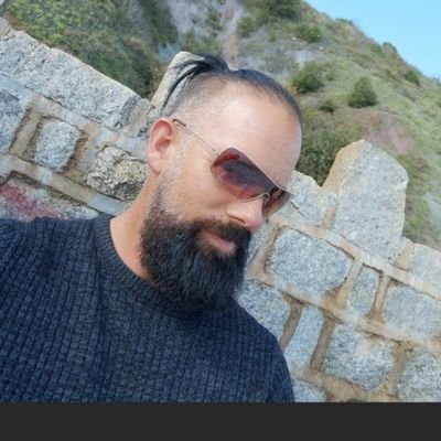 MrFOX858319's profile picture. Hairdresser by day crypto trader by night