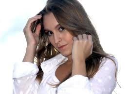 Twitter dedicado a atriz @Carladiaz , o meu amor por ela é infinito, eu faço tudo pela a Carla *-*