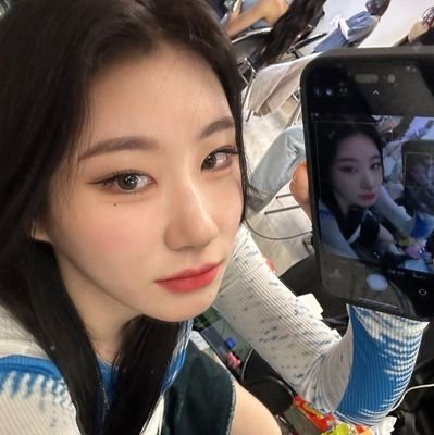 huh yunjin gf material (mine)... || she/they/he