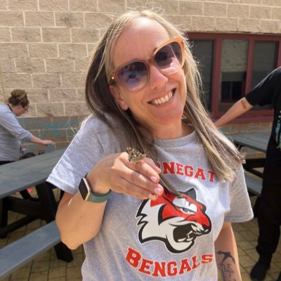 SPED teacher at RLHIS 👩‍🏫 and Track Coach 🏃‍♀️ at ROBMS 🧡🐾. Believe in yourself, set goals, and you will conquer the world!