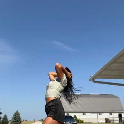 linda_lambright's profile picture. be better then ur past