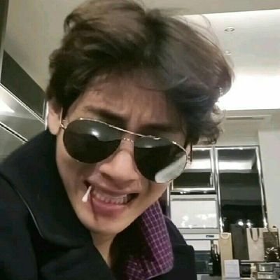 Esperando o Jeon me buscar de Mercedes 🤡 I purple you⁷ (Army Alagoana🌴) fan account