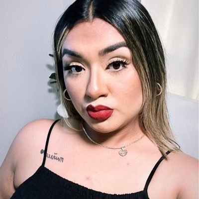 LR 👩‍👧🌹