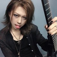 justin(@tsu__ki) 's Twitter Profile Photo