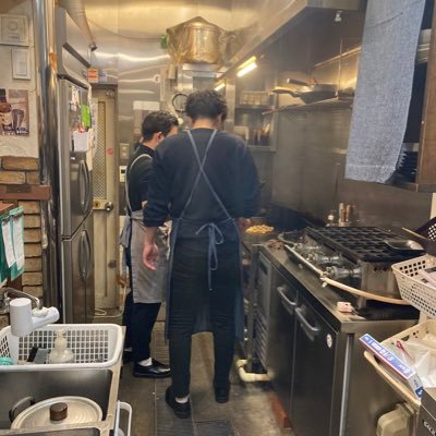 福島区は野田阪神駅の近くでお好み焼きとタコ焼きと鉄板焼きのお店をしています。隠れ鉄板酒場 風流
〒553-0002 大阪府大阪市福島区鷺洲１丁目１２−３６
電話 06-6485-8378
ヨロシクお願い致します