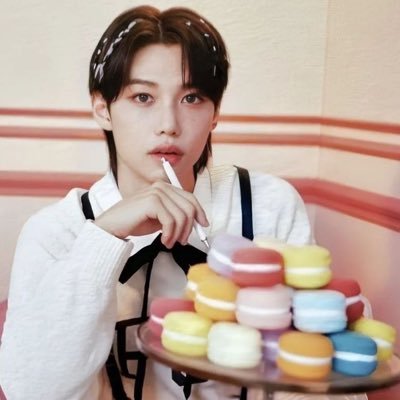 for the girlies and skz ♡