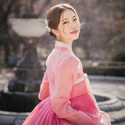 bayang9830's profile picture. Tersenyumlah saat kau mengingatku karna saat itu aku sangat merindukanmu