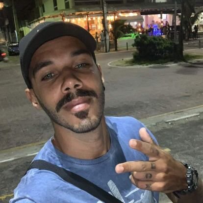 Os sorrisos mais sinceros, nem sempre são ganhos com brincadeiras, por muitas vezes, os momentos de maior dificuldade que conquistam os melhors sorrisos.