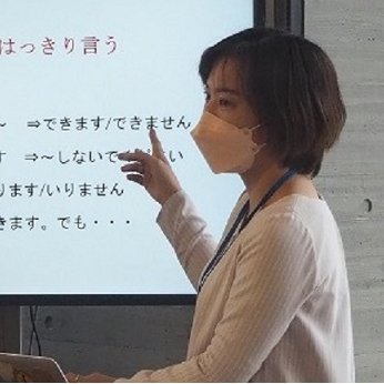 2007年から日本語教師👩‍🏫であり、2014年から無添加・国産小麦&米粉のケーキ屋🍰店員兼業です。趣味:旅行、韓国ドラマ、ビール、コーヒー、ガーデニング、DIY。
やさしい日本語講座/日本語レッスン行います。📩https://t.co/jL0PRKXEMk