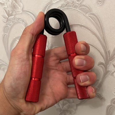 StrrongOn's profile picture. link:
https://t.co/G90iudDYnU