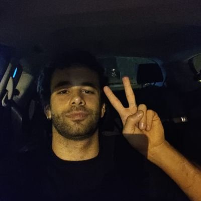 El que ens fa grans és el fet que poguem veure lo petits que som.
Entrenador de bàsquet 🏀 i científic 👨🔬