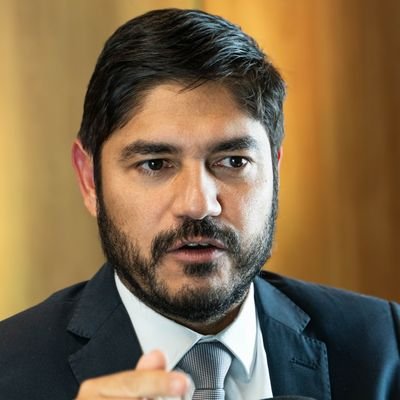 Integrante de @o_antagonista em BSB, com passagens por @RevistaISTOE, @iG e @AgenciaEstado. Barrou lagostas no STF e uma licitação fajuta de 200 milhões