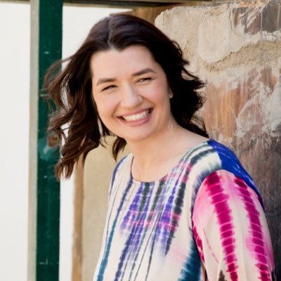 Educadora social 💙. Especializada en adolescencia. Aquí hablo de adolescencia y de educación social📚He escrito 3 libros de no ficción y una novela👇🏾